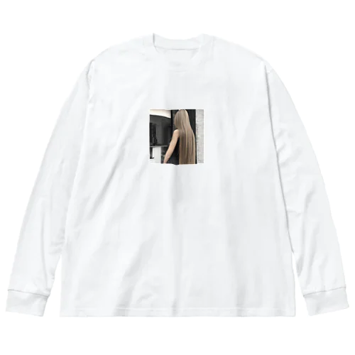 流れる髪 魅惑的な女性の長い髪のイメージ Big Long Sleeve T-Shirt