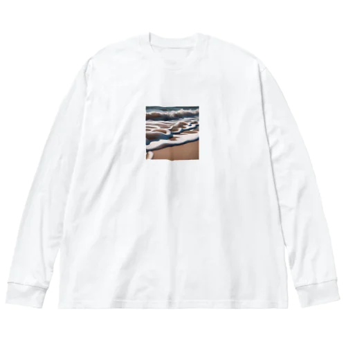 海岸に広がる砂浜と波打ち際 Big Long Sleeve T-Shirt