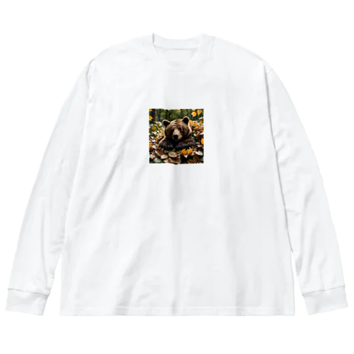 葉っぱでベッドを作って寝ているクマ Big Long Sleeve T-Shirt