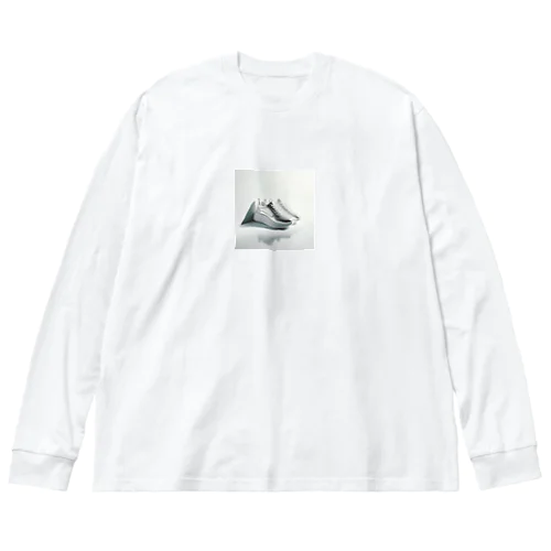 清潔感あふれる白いスニーカー Big Long Sleeve T-Shirt