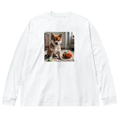 柴犬のかわいい幼子が写真の中央にいる。 Big Long Sleeve T-Shirt