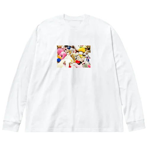 破棄され山積みされたぬいぐるみ ビッグシルエットロングスリーブTシャツ