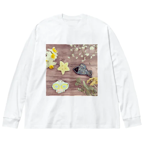 ビーズ刺繍のサカナとヒトデとちょうちょと植物 Big Long Sleeve T-Shirt