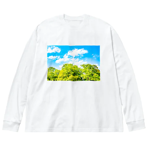 初夏の青空と森の木々 Big Long Sleeve T-Shirt