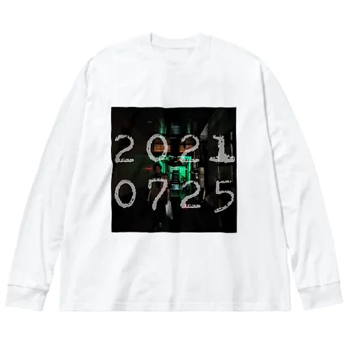 ヒューマン3 Big Long Sleeve T-Shirt
