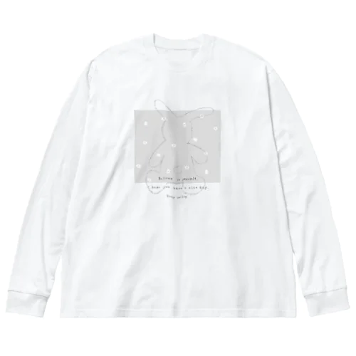 ふわふわうさぎとお花畑 ビッグシルエットロングスリーブTシャツ