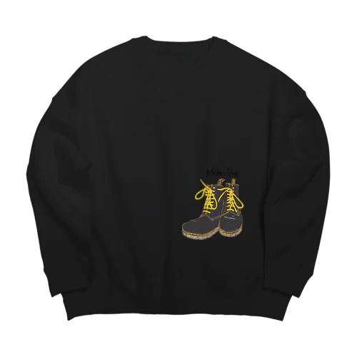 "Boots" T-shirt （Black) Big Crew Neck Sweatshirt