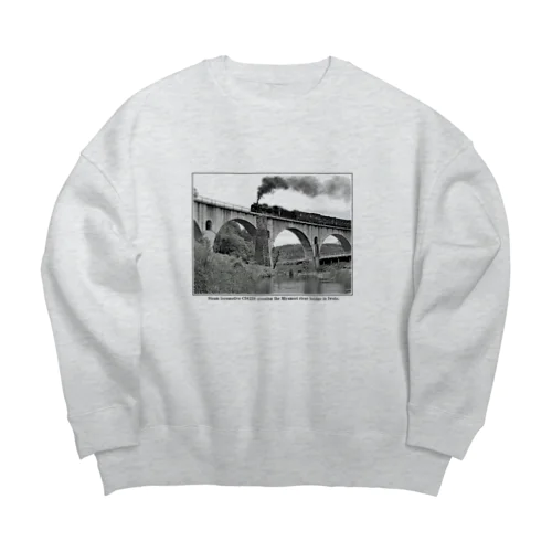 宮森川橋梁を渡る 蒸気機関車 C58239 Big Crew Neck Sweatshirt