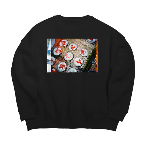 いちご杏仁豆腐 Big Crew Neck Sweatshirt