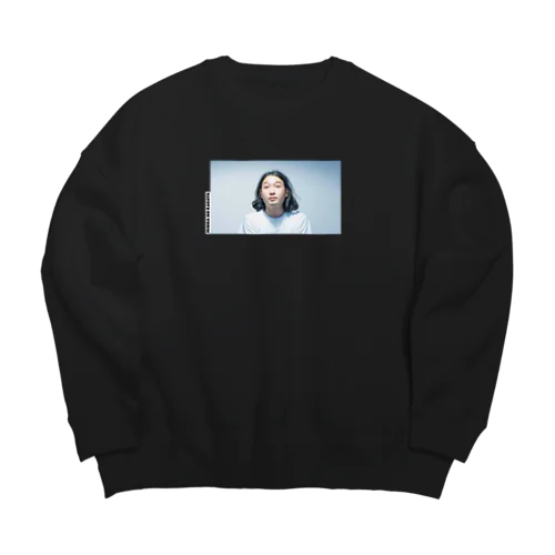 “みんなのかが屋”賀屋 Big Crew Neck Sweatshirt