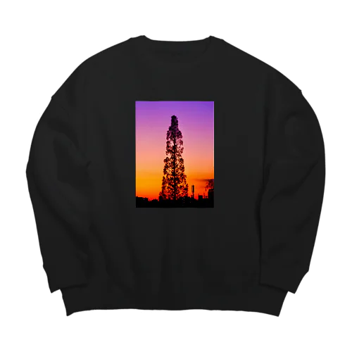 夕焼けの空に伸びる木 Big Crew Neck Sweatshirt