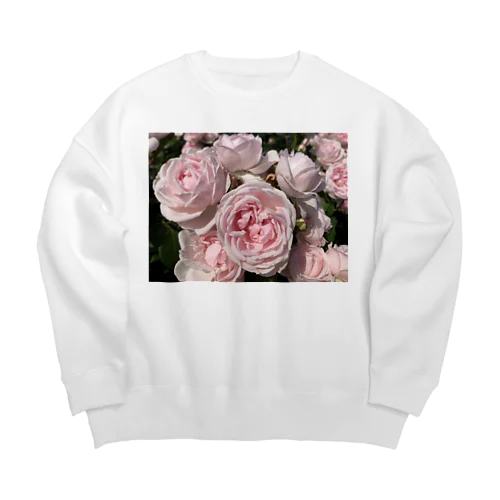 薄いピンクの薔薇 Big Crew Neck Sweatshirt