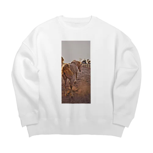 放牧中馬 Big Crew Neck Sweatshirt