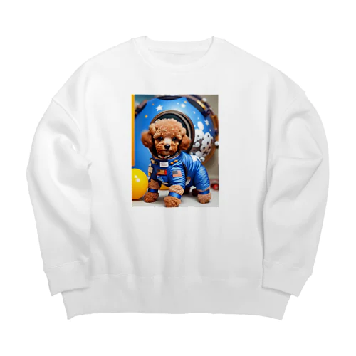 宙飛行士のような姿で登場!! Big Crew Neck Sweatshirt