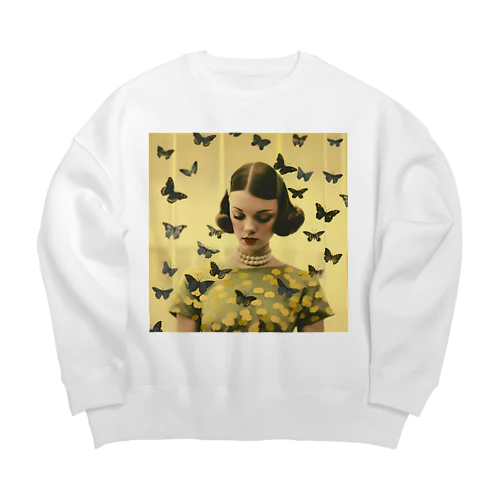 蝶 Big Crew Neck Sweatshirt