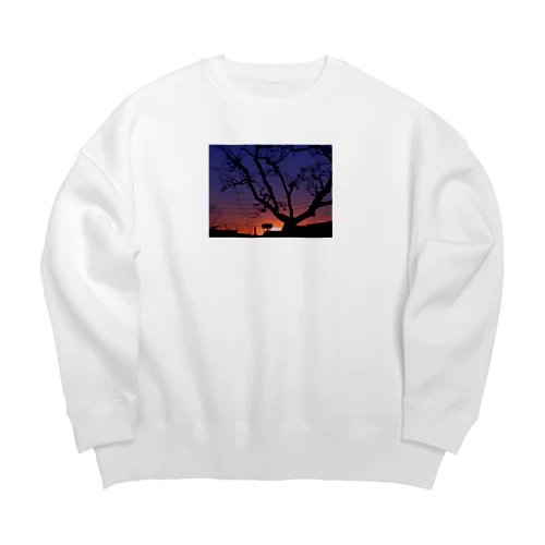 夕焼けと柿の木のトワイライト Big Crew Neck Sweatshirt