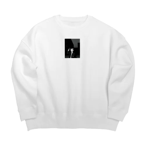 イケメンの子供がデザインされています Big Crew Neck Sweatshirt