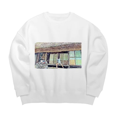 バイクに威嚇する男 Big Crew Neck Sweatshirt