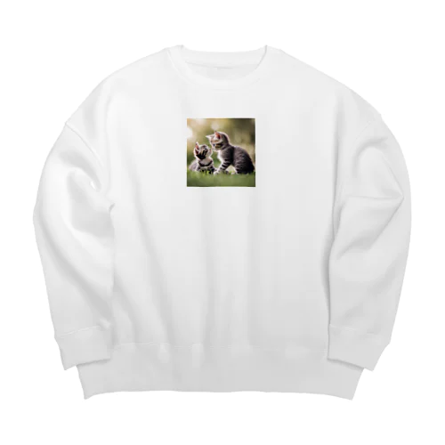 子猫の面倒を見る🐈 Big Crew Neck Sweatshirt