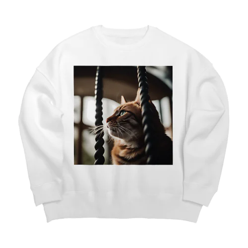 タワーに登っている猫 Big Crew Neck Sweatshirt