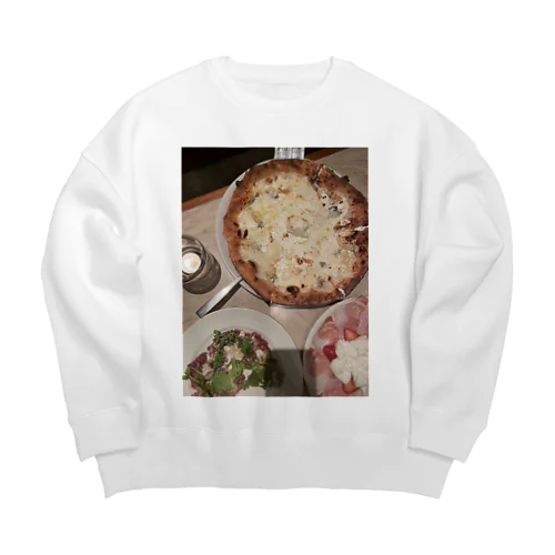 美味しいご飯をパシャリ1 Big Crew Neck Sweatshirt