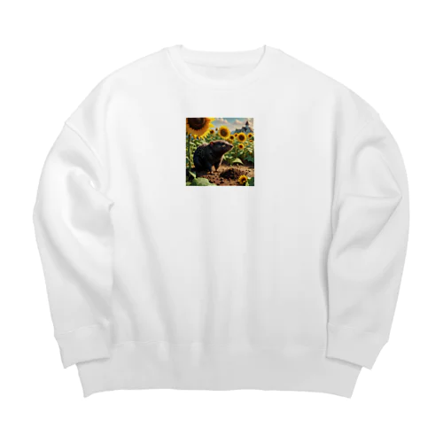 ヒマワリの根元で食事をするモグラ Big Crew Neck Sweatshirt