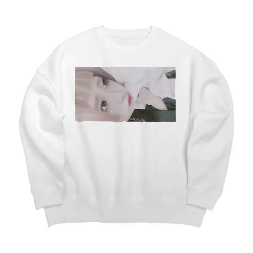 んーまんげ Big Crew Neck Sweatshirt