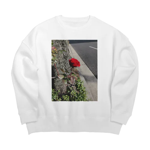 つよく咲く薔薇 Big Crew Neck Sweatshirt