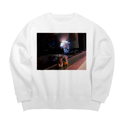 たいわんばにあ Big Crew Neck Sweatshirt