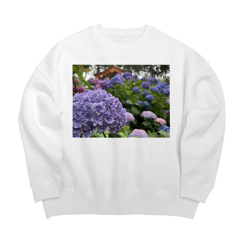 紫陽花の季節 Big Crew Neck Sweatshirt