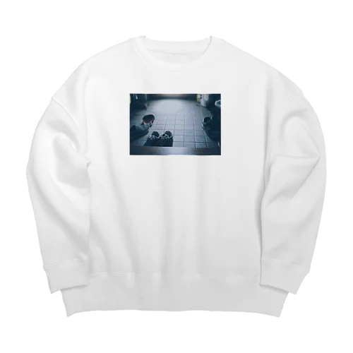 いつでも帰っておいで Big Crew Neck Sweatshirt