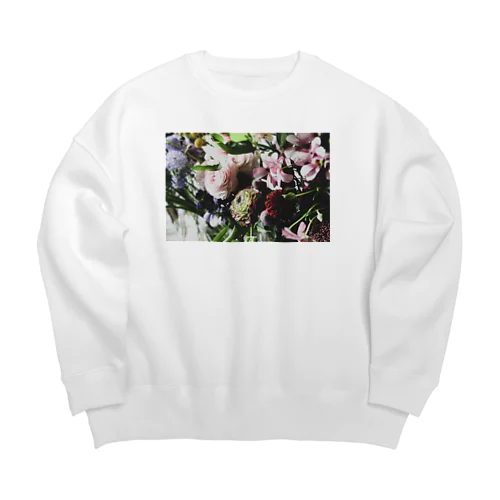 華 Big Crew Neck Sweatshirt