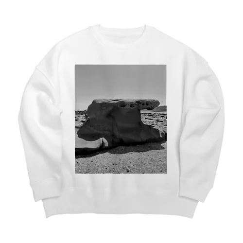 宮崎・青島・鬼の洗濯岩より Big Crew Neck Sweatshirt