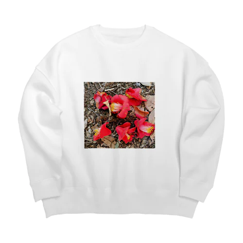 椿 Big Crew Neck Sweatshirt