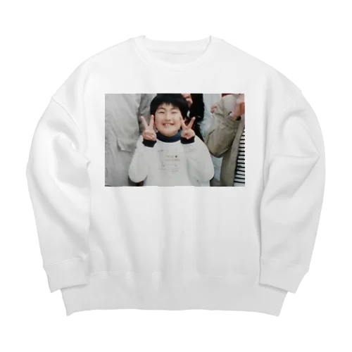 ｢服の白さと肌の白さがもうちょいで50:50｣ Big Crew Neck Sweatshirt