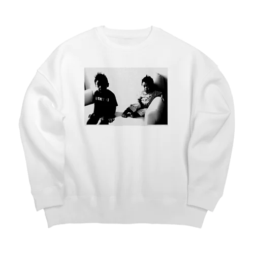 兄が尖るならば弟も尖らねばなるまい Big Crew Neck Sweatshirt