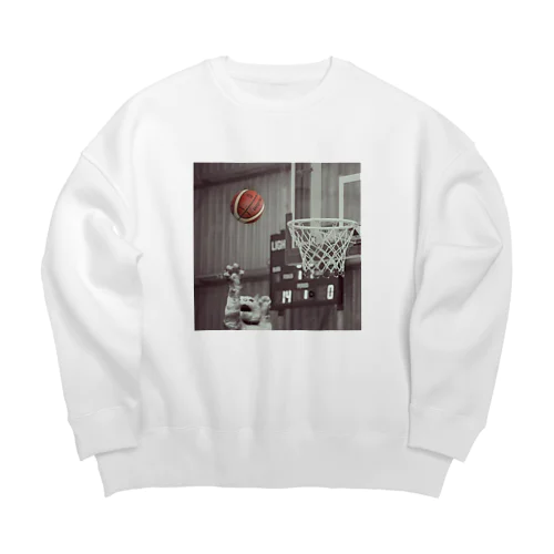 シュート！？リバウンド！？ Big Crew Neck Sweatshirt