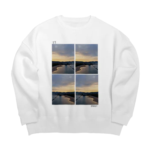 ホテルから見えた絶景 Big Crew Neck Sweatshirt