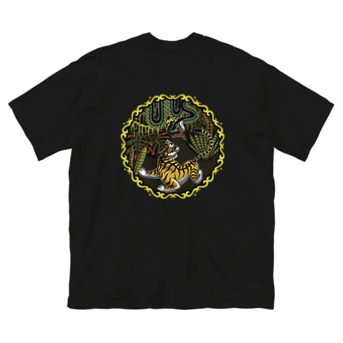 Tiger vs Python  Big T-Shirt