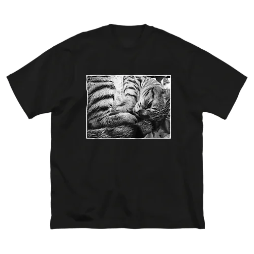 微睡みのＲ(黒) ビッグシルエットTシャツ