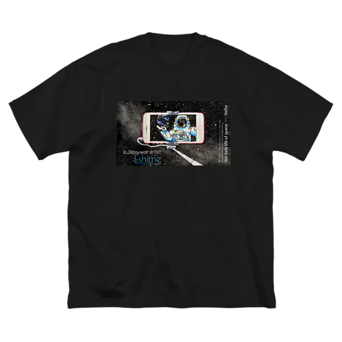 黒色ver.宇宙の日常シリーズ　「自撮り」 Big T-Shirt