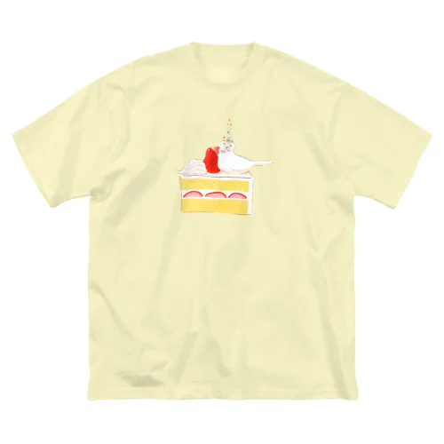 ショートケーキ上の文鳥 ビッグシルエットTシャツ