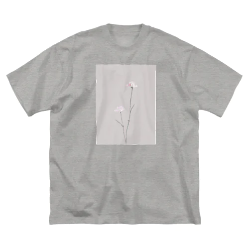 two pinkcarnation , sakura milk tea . ビッグシルエットTシャツ