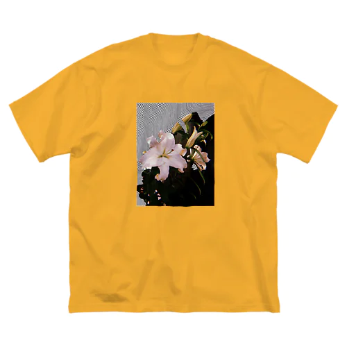 ユリの花コラージュ Big T-Shirt
