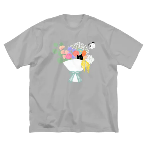 黒猫と花束 ビッグシルエットTシャツ