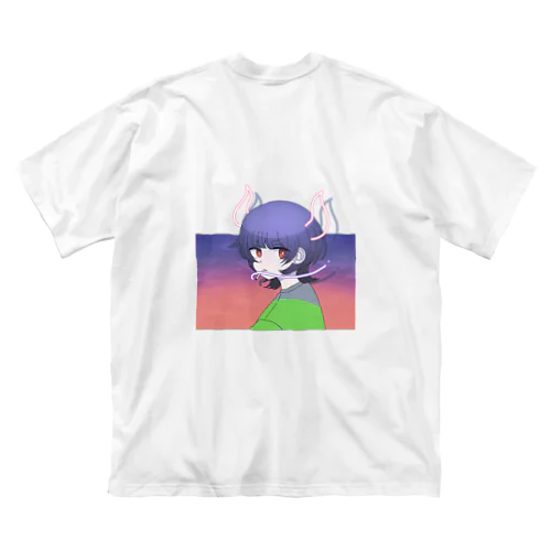 ウルフカットの女の子 ビッグシルエットTシャツ