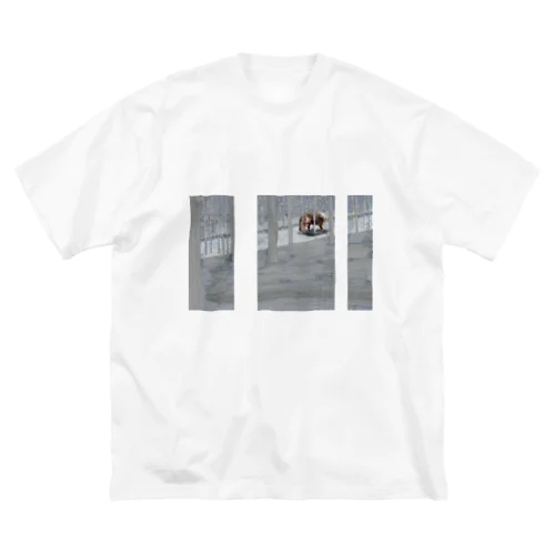 夜の森のコビトカバ Big T-Shirt