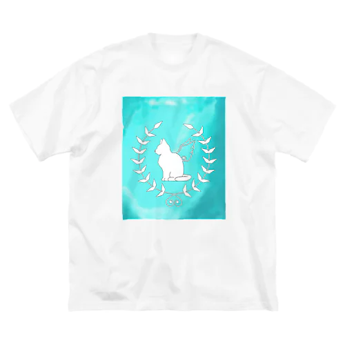 エメラルドグリーンの海と羽ねこさん Big T-Shirt