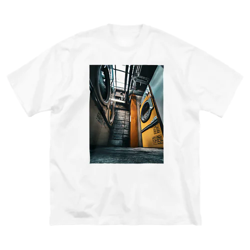 裏路地の洗濯機 Big T-Shirt