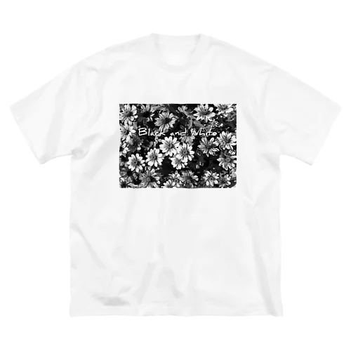 モノクロームの花 ビッグシルエットTシャツ